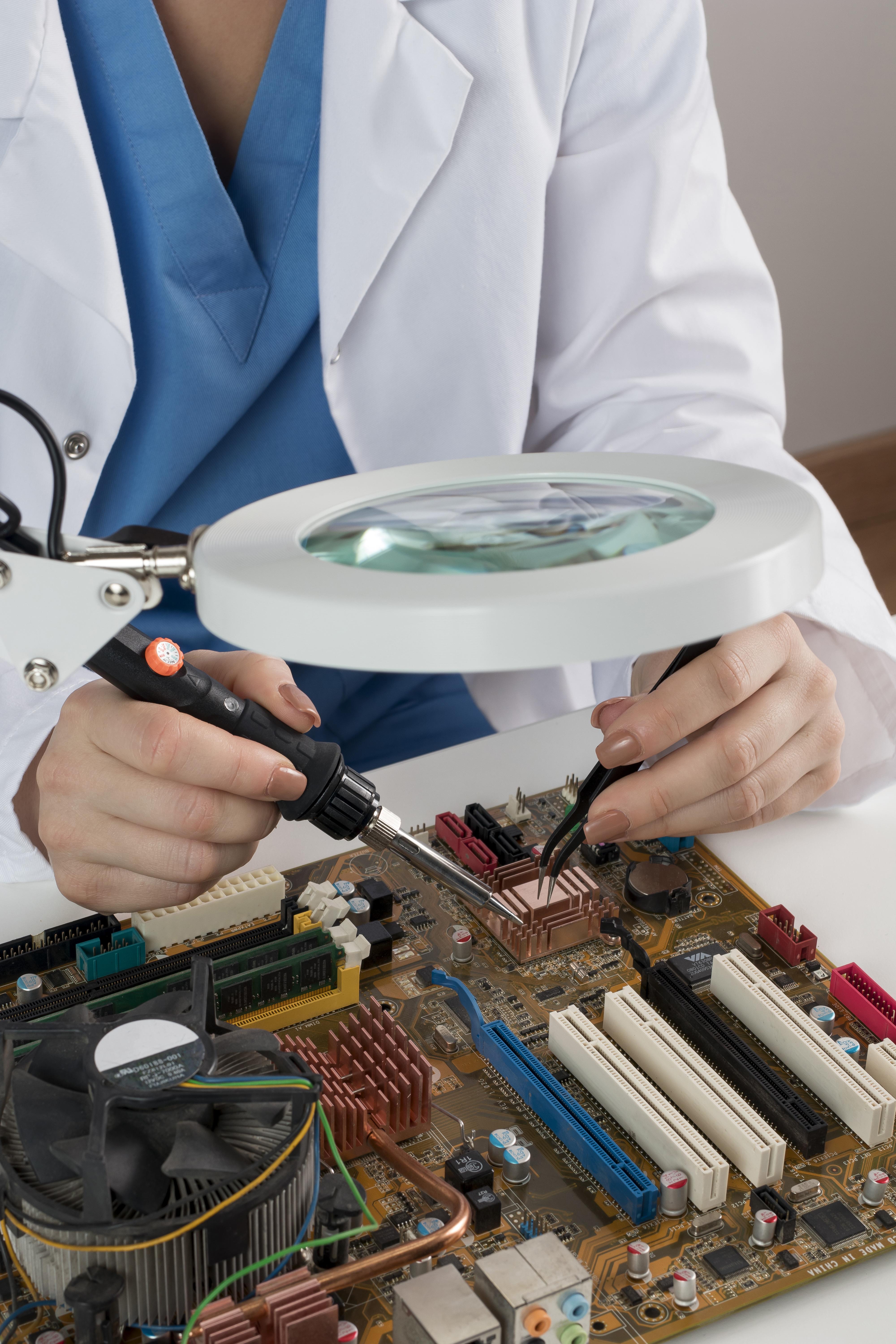 affordable laptops India, desktops for sale India, refurbished laptops, Dell laptops wholesale, computer distributors India, Gainz India Peripherals